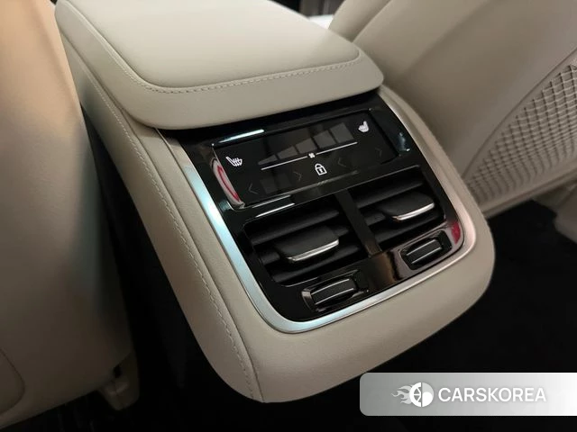 Volvo XC90 second Generation 2026 Белый из Кореи, фото 4