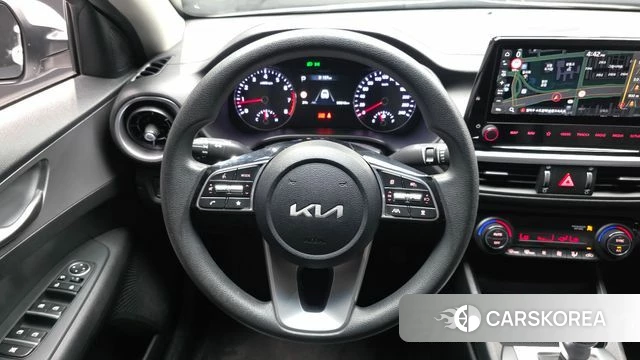 Kia The New K3 2nd generation 2021 Белый из Кореи, фото 4
