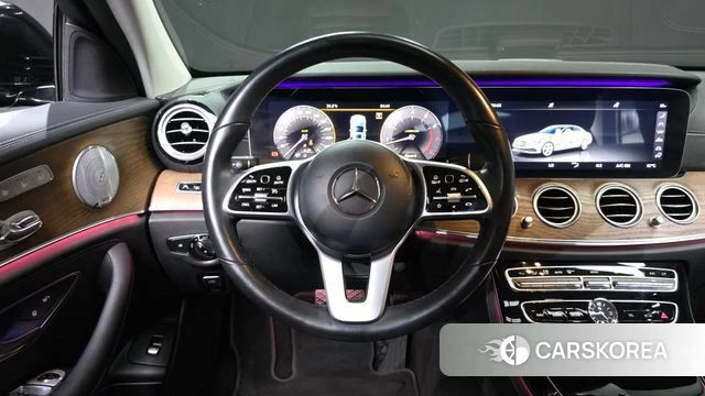 Mercedes-Benz E-Class W213 2018 Черный из Кореи, фото 4