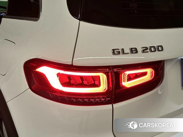 Mercedes-Benz GLB 2022 Белый из Китая, фото 4