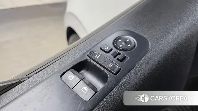 Hyundai Staria 2022 Белый из Кореи, фото 4