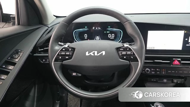 Kia Di Ol Nu Niro 2025 Белый из Кореи, фото 4