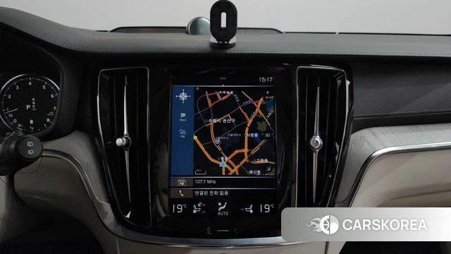 Volvo V60 Cross-Country 2nd Generation 2021 Красный из Кореи, фото 4