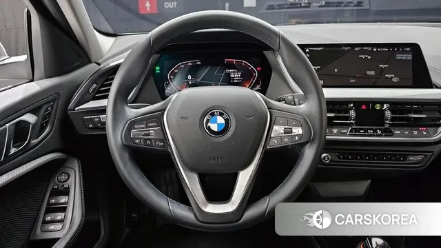 BMW 1 Series (F40) 2021 Белый из Кореи, фото 4