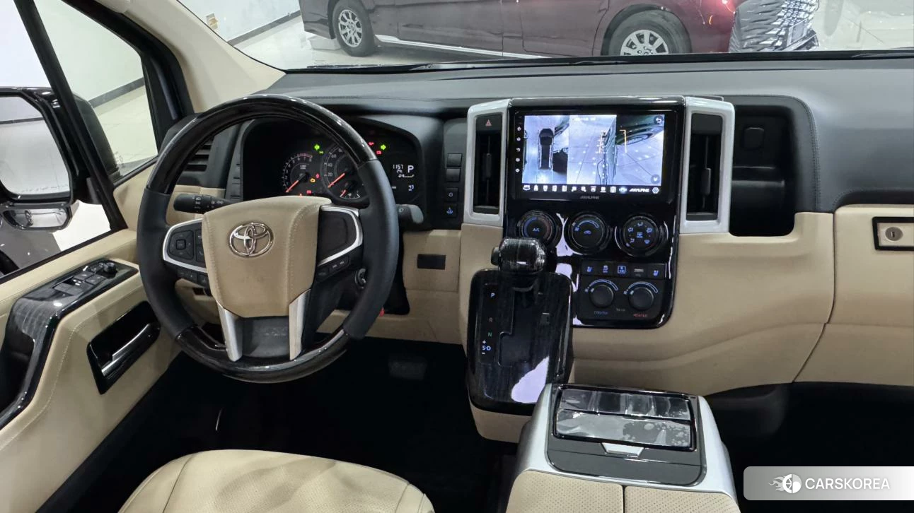 Toyota Hiace 2026 Черный из Китая, фото 4