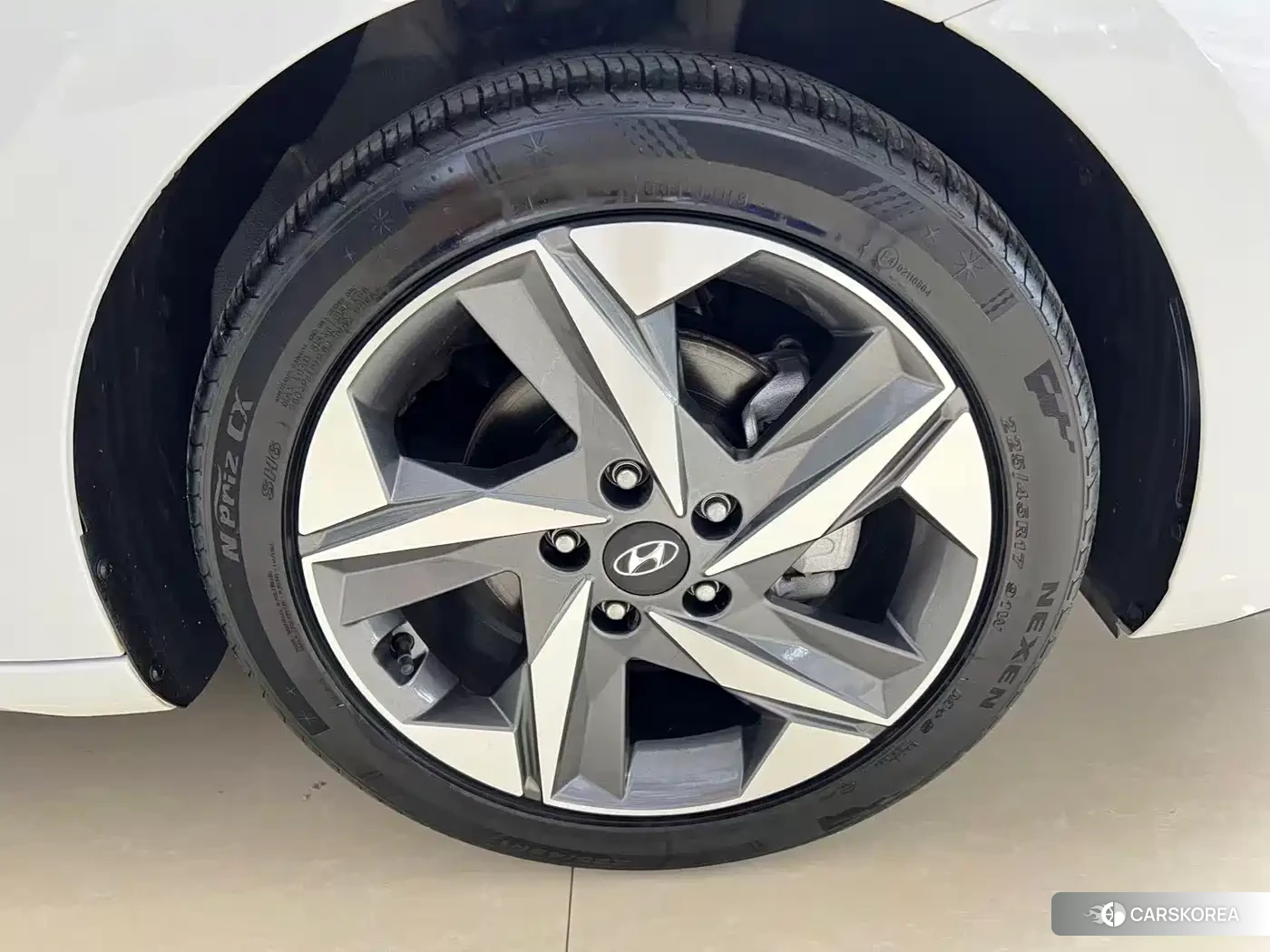 Hyundai Elantra 2022 Белый из Китая, фото 4