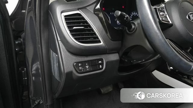 Kia Seltos 2021 Серый из Кореи, фото 4