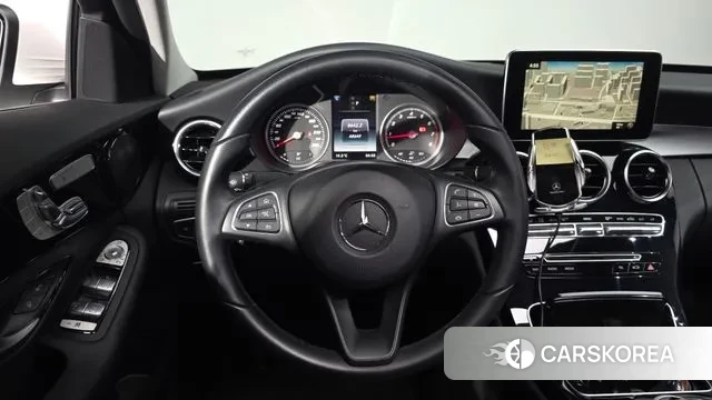 Mercedes-Benz C-Class W205 2018 Белый из Кореи, фото 4