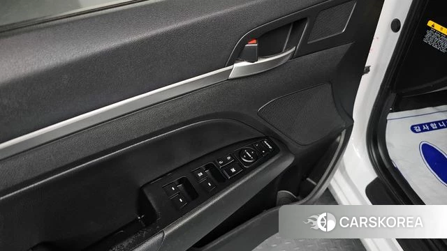 Hyundai The New Avante AD 2019 Белый из Кореи, фото 4