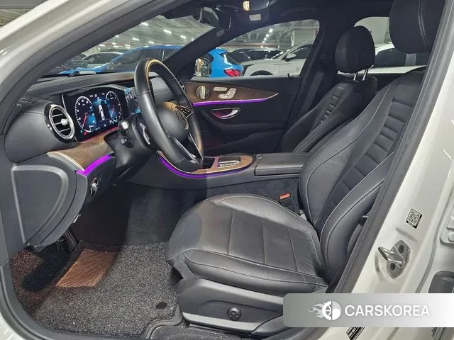 Mercedes-Benz E-Class W213 2022 Белый из Кореи, фото 4