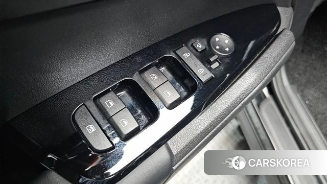 Kia Sportage 5th Generation Hybrid 2023 Черный из Кореи, фото 4