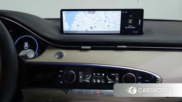 Genesis GV70 2023 Белый из Кореи, фото 4