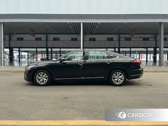 Volkswagen Passat 2021 Черный из Китая, фото 4