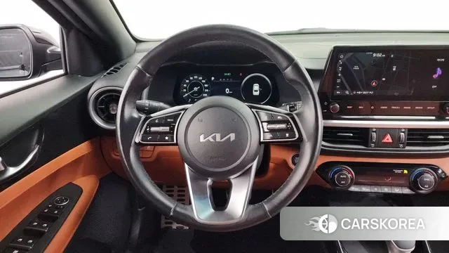 Kia The New K3 2nd generation 2023 Черный из Кореи, фото 4