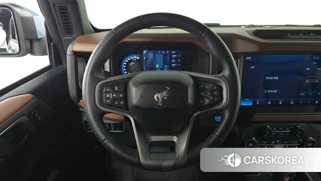 Ford Bronco 6th Generation 2024 Небесно-голубой из Кореи, фото 4