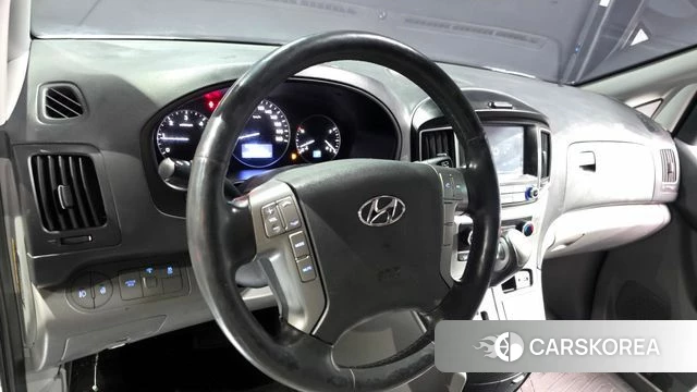 Hyundai The New Grand Starex 2018 Белый из Кореи, фото 4