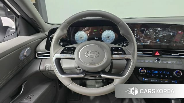 Hyundai The New Avante (CN7) 2023 Белый из Кореи, фото 4
