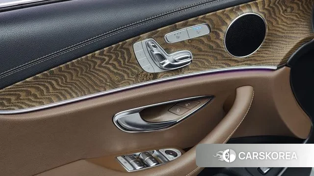 Mercedes-Benz E-Class W213 2021 Белый из Кореи, фото 4