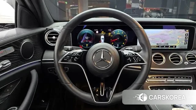 Mercedes-Benz E-Class W213 2022 Белый из Кореи, фото 4