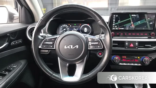 Kia The New K3 2nd generation 2022 Белый из Кореи, фото 4