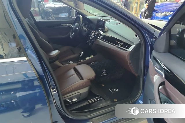 BMW X1 2021 Синий из Китая, фото 4