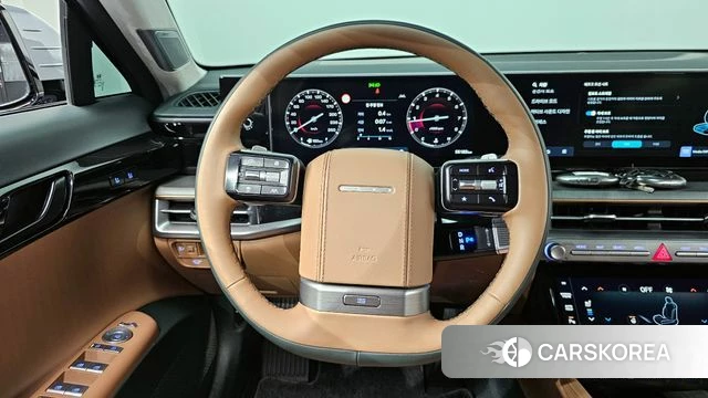 Hyundai Grandeur (GN7) 2024 Светло-серебряный цвет из Кореи, фото 4