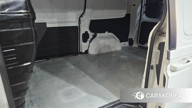 Hyundai Staria 2022 Белый из Кореи, фото 4