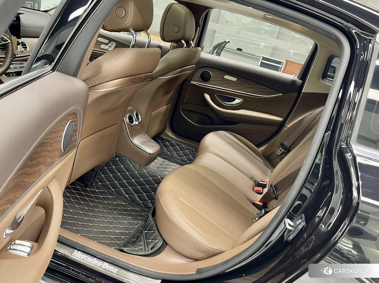 Mercedes-Benz E-class 2021 Черный из Китая, фото 4