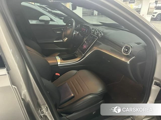 Mercedes-Benz C-Class W206 2022 Серебряный из Кореи, фото 4