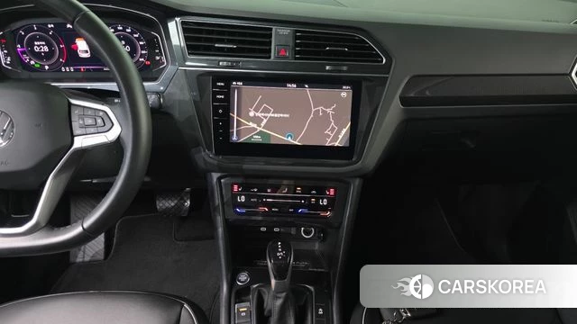 Volkswagen Tiguan second Generation 2022 Черный из Кореи, фото 4