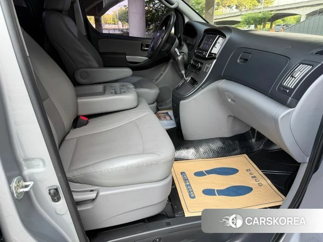 Hyundai The New Grand Starex 2019 Серебряный из Кореи, фото 4