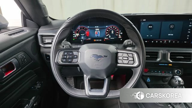 Ford Mustang 7th Generation 2024 Небесно-голубой из Кореи, фото 4