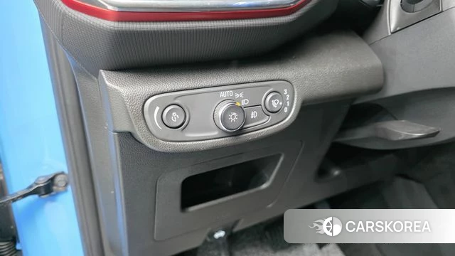Chevrolet (GM Daewoo) Trailblazer 2022 Небесно-голубой из Кореи, фото 4