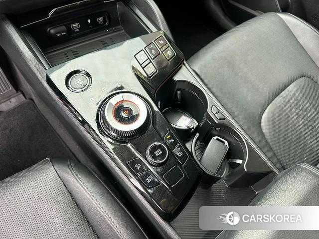 Kia Sportage 5th Generation Hybrid 2021 Черный из Кореи, фото 4