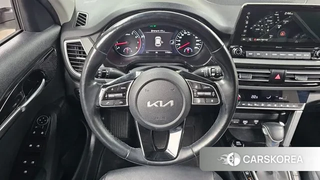 Kia Seltos 2022 Белый из Кореи, фото 4