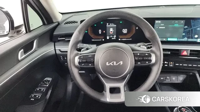 Kia The New K5 Hybrid 3rd generation 2023 Белый из Кореи, фото 4
