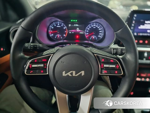 Kia The New K3 2nd generation 2021 Белый из Кореи, фото 4
