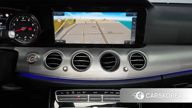 Mercedes-Benz E-Class W213 2018 Белый из Кореи, фото 4
