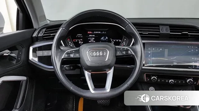Audi Q3 (F3) 2020 Белый из Кореи, фото 4