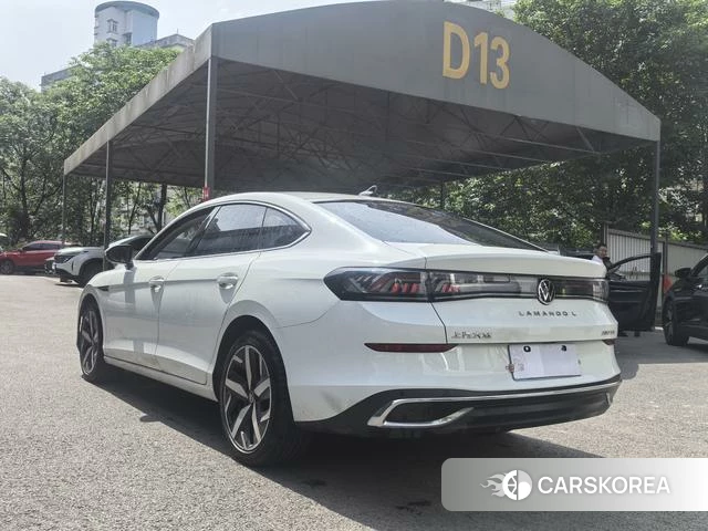 Volkswagen Lingdu 2024 Белый из Китая, фото 4