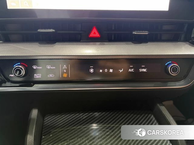 Kia Sportage 5th Generation 2022 Белый из Кореи, фото 4