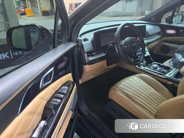 Kia Carnival 4th generation 2023 Черный из Кореи, фото 4