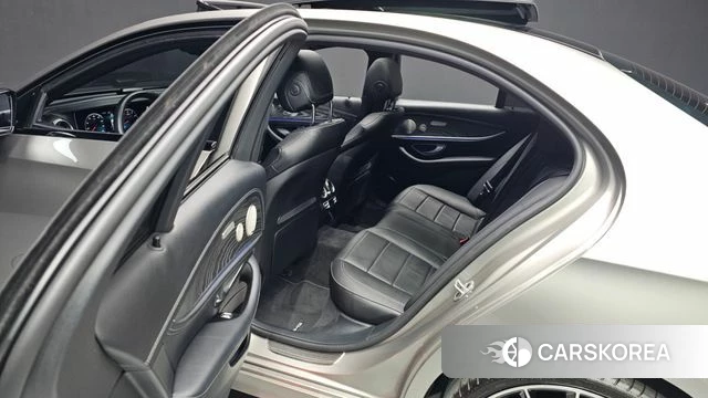 Mercedes-Benz E-Class W213 2023 Серебристо-серый из Кореи, фото 4