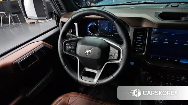 Ford Bronco 6th Generation 2023 Небесно-голубой из Кореи, фото 4