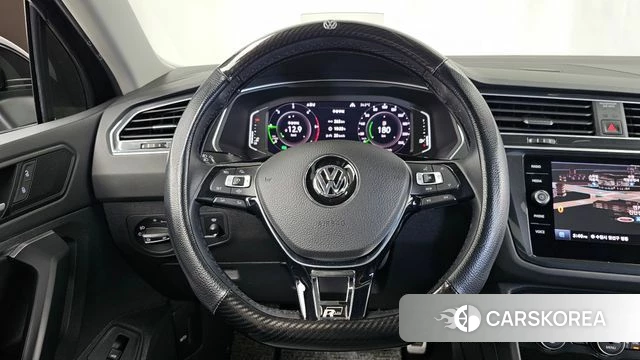 Volkswagen Tiguan second Generation 2020 Черный из Кореи, фото 4