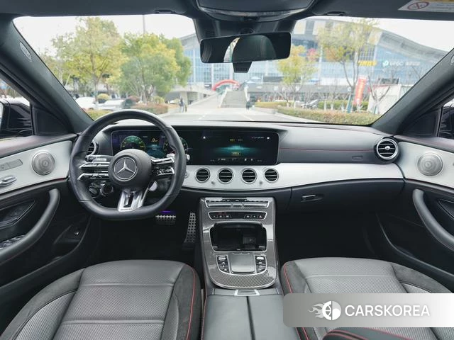 Mercedes-Benz E-class AMG 2022 Серебристо-серый из Китая, фото 4