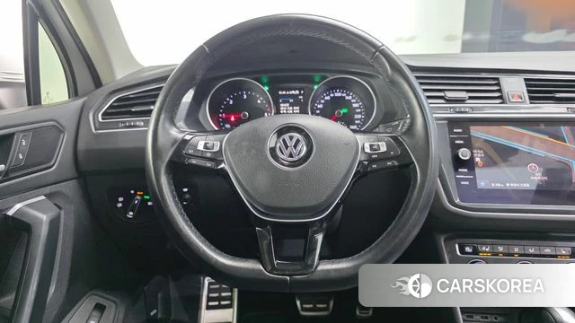 Volkswagen Tiguan second Generation 2020 Белый из Кореи, фото 4