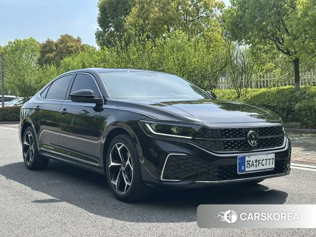 Volkswagen Passat 2024 Черный из Китая, фото 4
