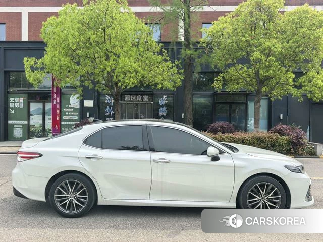 Toyota Camry 2022 Белый из Китая, фото 4