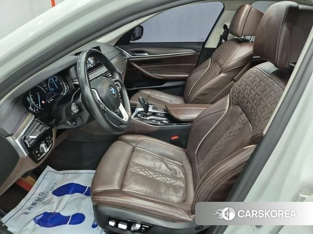 BMW 5 Series (G30) 2018 Белый из Кореи, фото 4